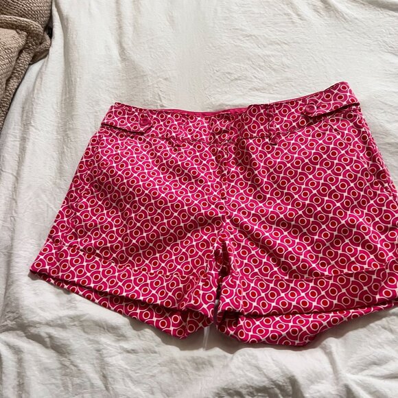 New York & Company Red and White Shorts size 4 - Picture 1 of 9